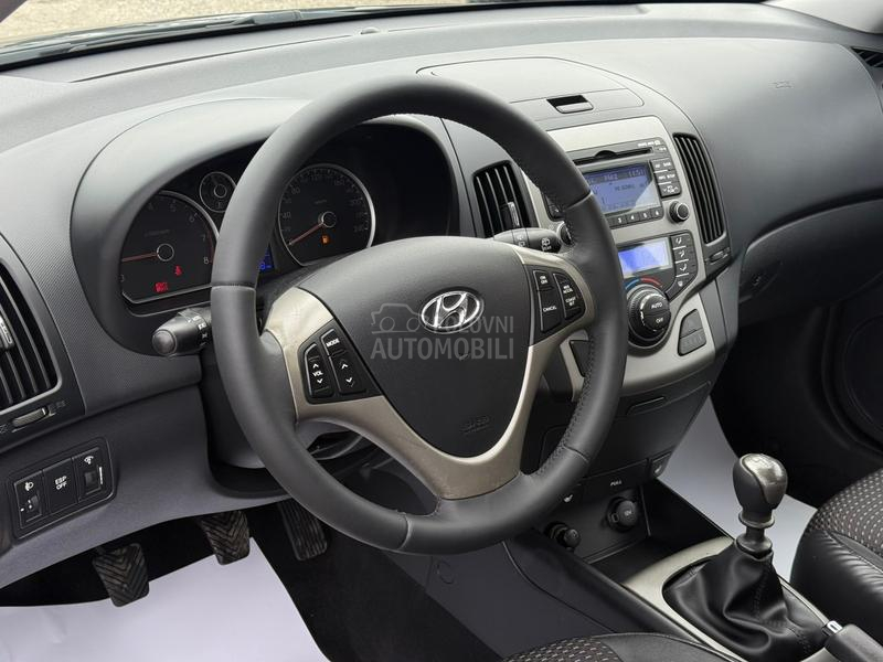 Hyundai i30 2.0 SPORT SWlSS