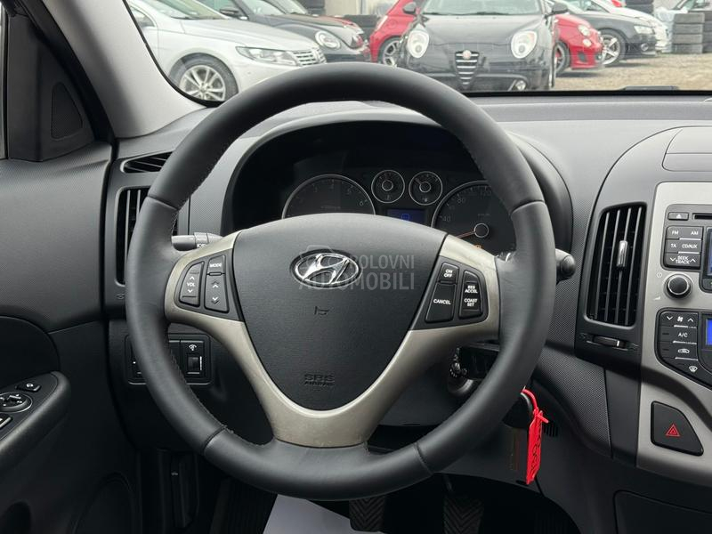 Hyundai i30 2.0 SPORT SWlSS
