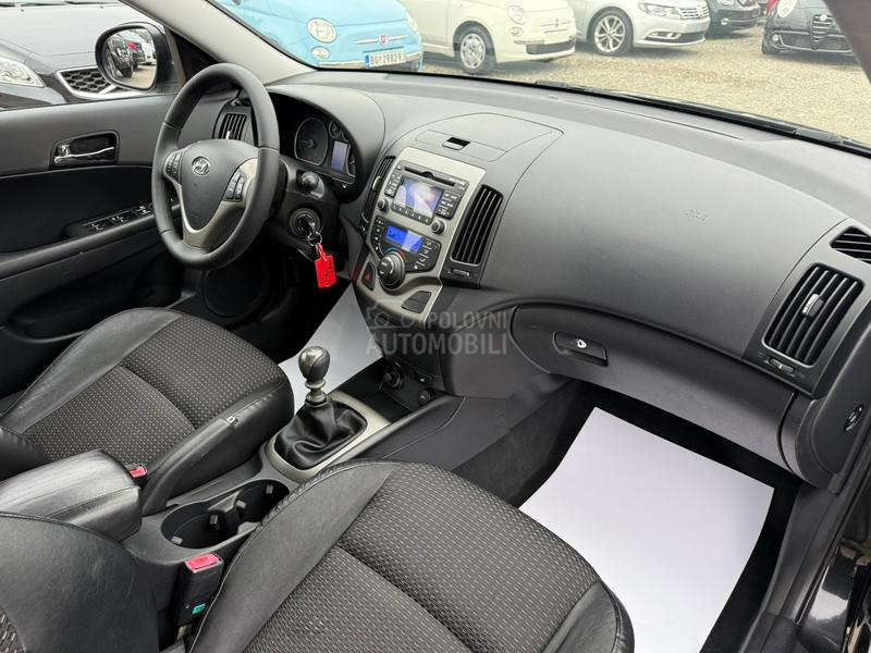Hyundai i30 2.0 SPORT SWlSS