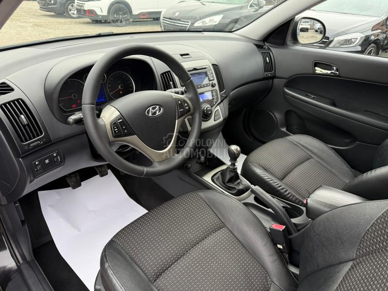 Hyundai i30 2.0 SPORT SWlSS
