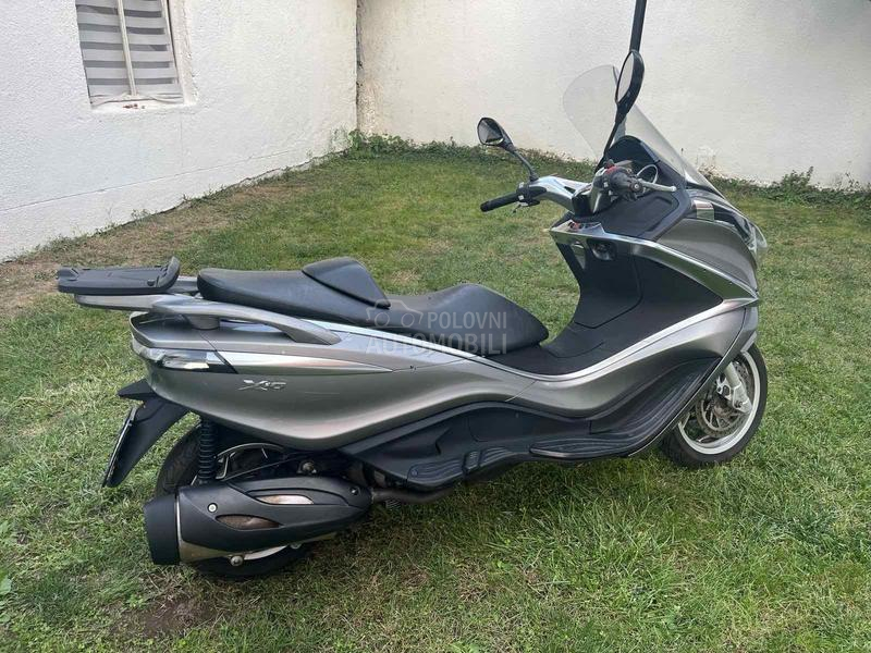 Piaggio X10