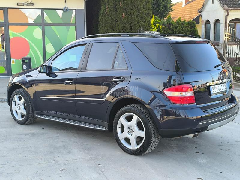 Mercedes Benz ML 320 