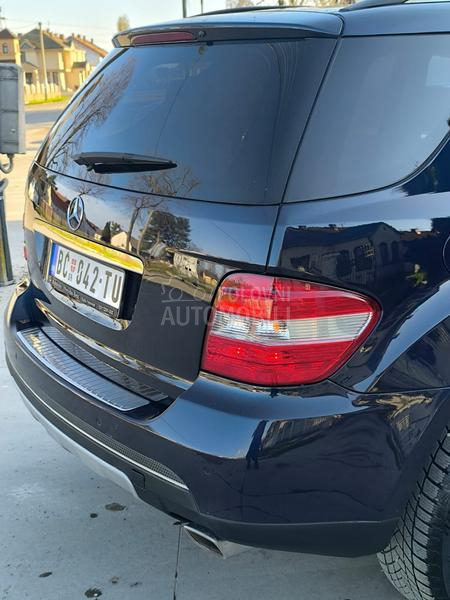 Mercedes Benz ML 320 