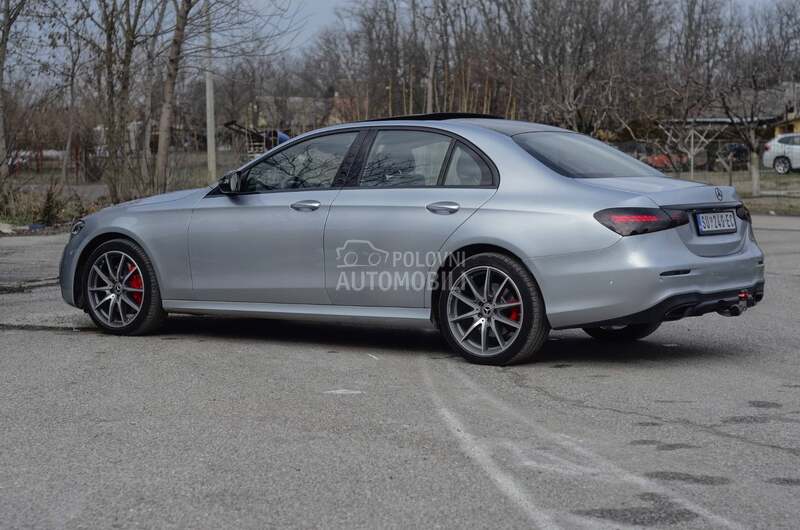 Mercedes Benz E 300 DE EQ AMG Pano
