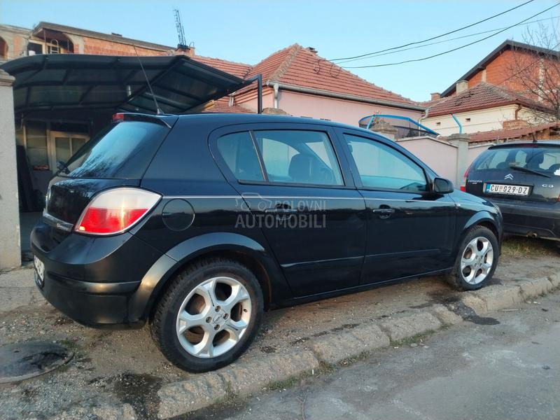 Opel Astra H twinport