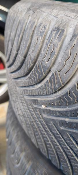 Michelin 215/55 R16 Zimska