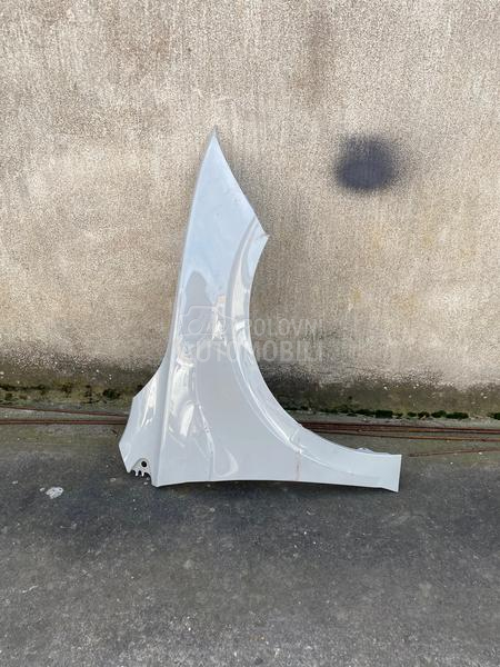 Desno Krilo Blatobran