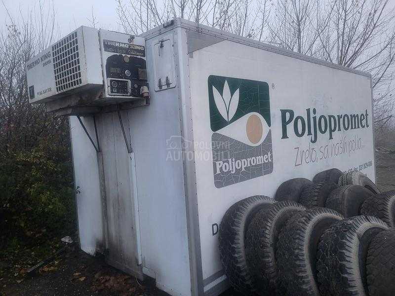 Adria hladnjaca sa termo kingom