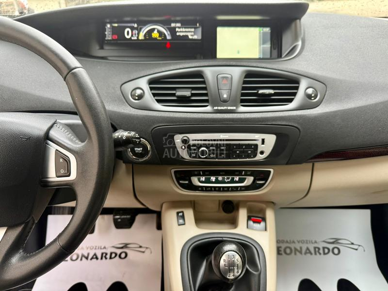 Renault Scenic 1.5 DCI