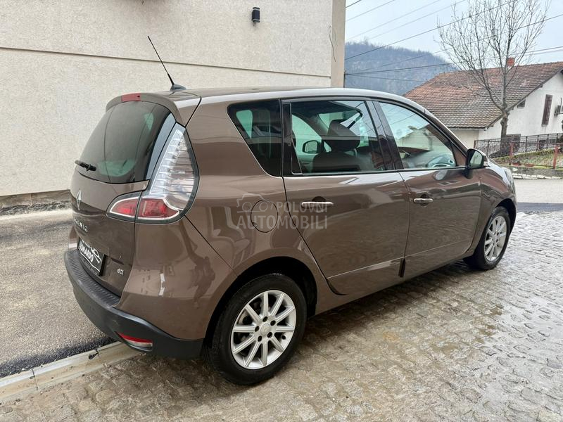Renault Scenic 1.5 DCI