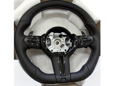 Zasečeni volan za BMW 125, 750, 116 ... od 2008. do 2019. god.