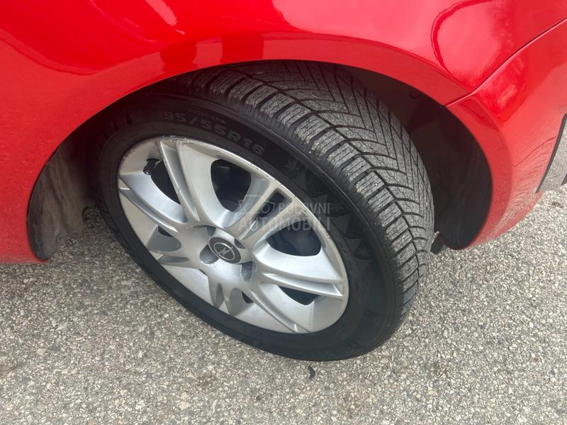 Opel Corsa D 1.4 TNG