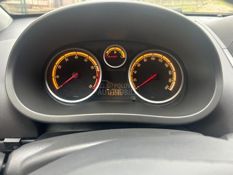 Opel Corsa D 1.4 TNG