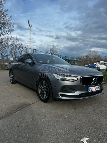 Volvo S90 D4
