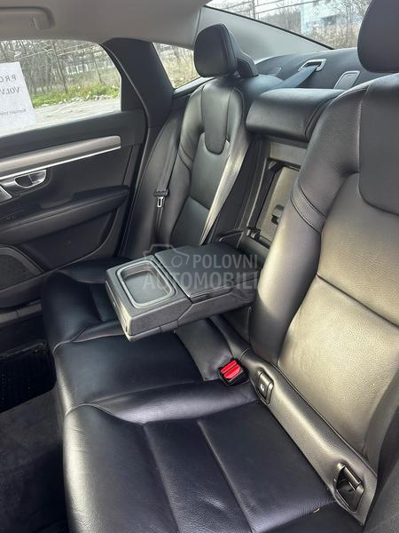 Volvo S90 D4