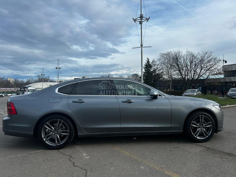 Volvo S90 D4