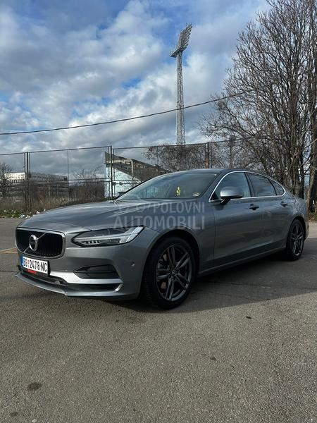 Volvo S90 D4