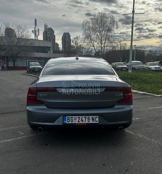 Volvo S90 D4