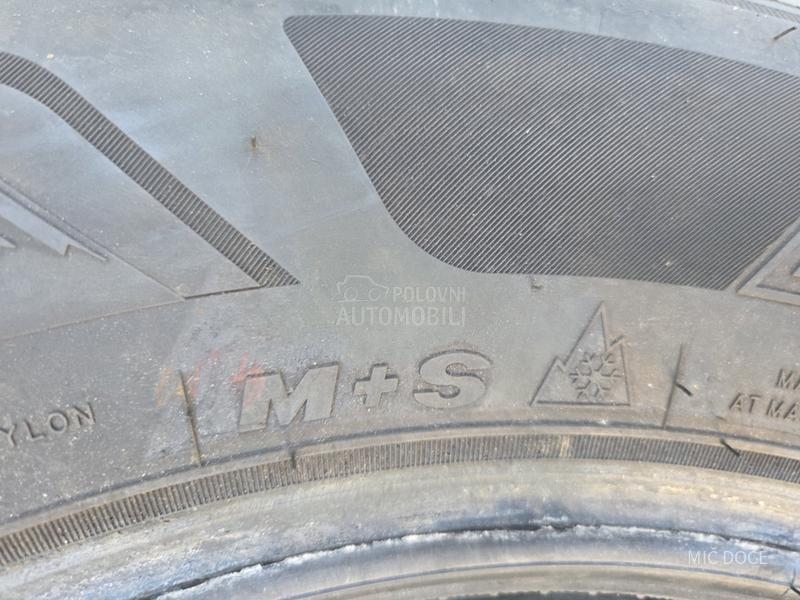 Zeetex 215/65 R16 Zimska