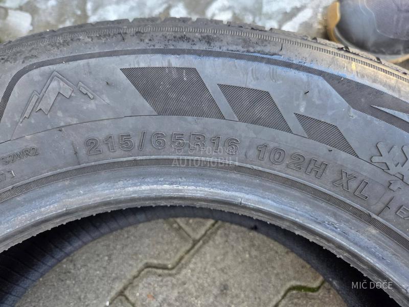 Zeetex 215/65 R16 Zimska