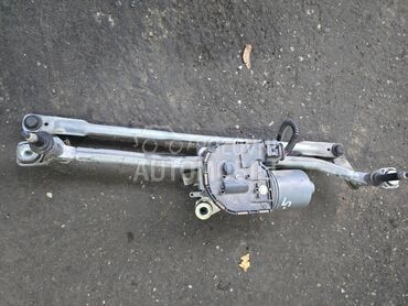 Motor brisača sa polugama za Audi Q5 od 2008. do 2015. god.