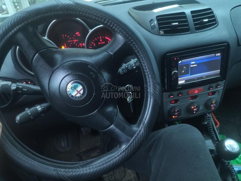 Alfa Romeo 147 jtd 16v