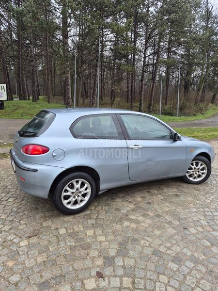Alfa Romeo 147 