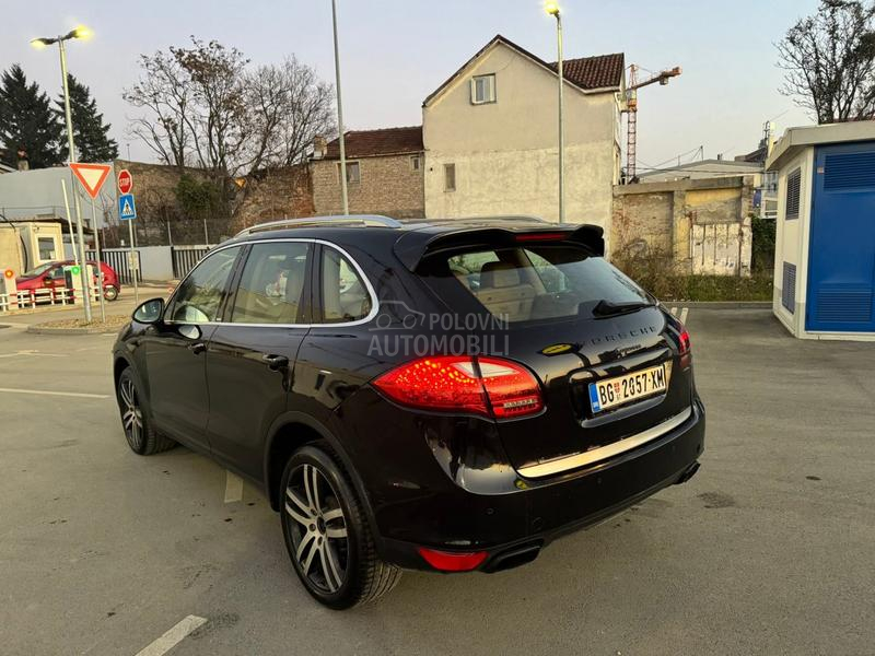 Porsche Cayenne 3.0 D