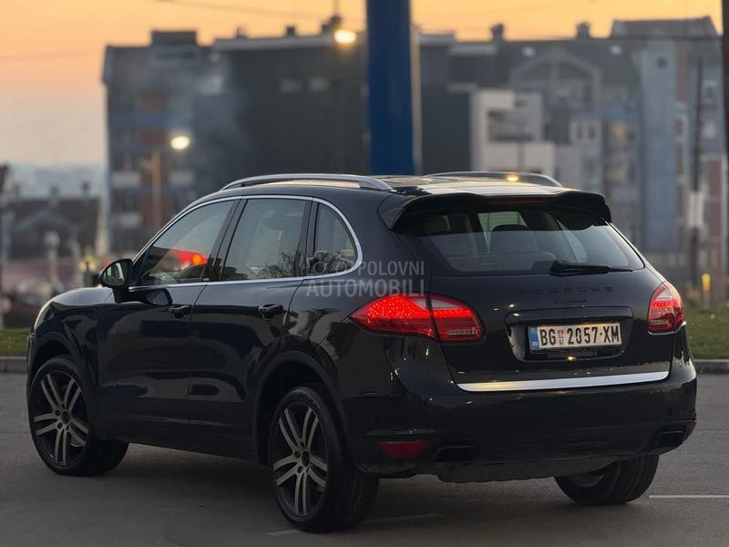 Porsche Cayenne 3.0 D