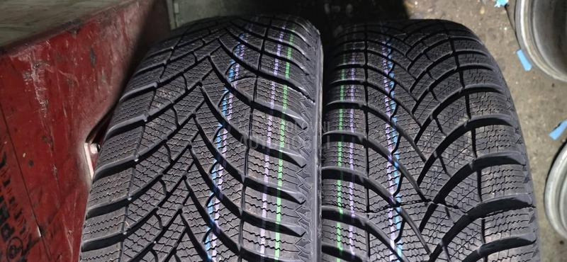 Semperit 205/60 R16 Zimska