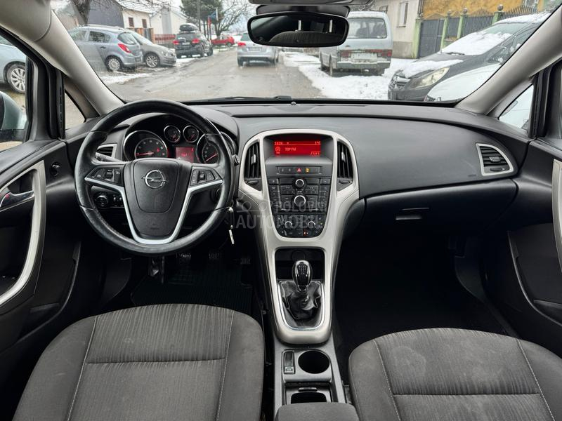 Opel Astra J 1.6