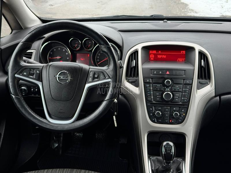 Opel Astra J 1.6