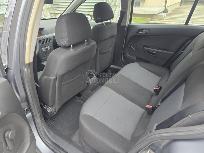 Opel Astra H 1.6 b