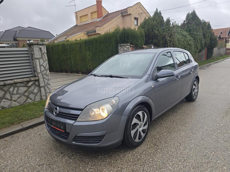 Opel Astra H 1.6 b