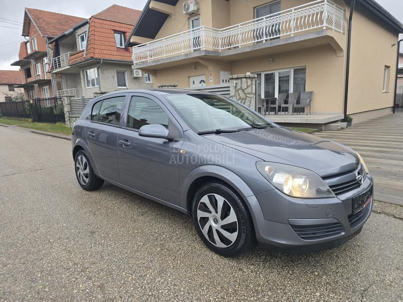 Opel Astra H 1.6 b