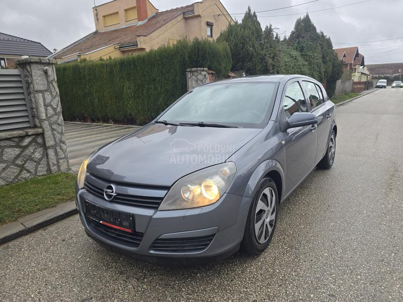 Opel Astra H 1.6 b
