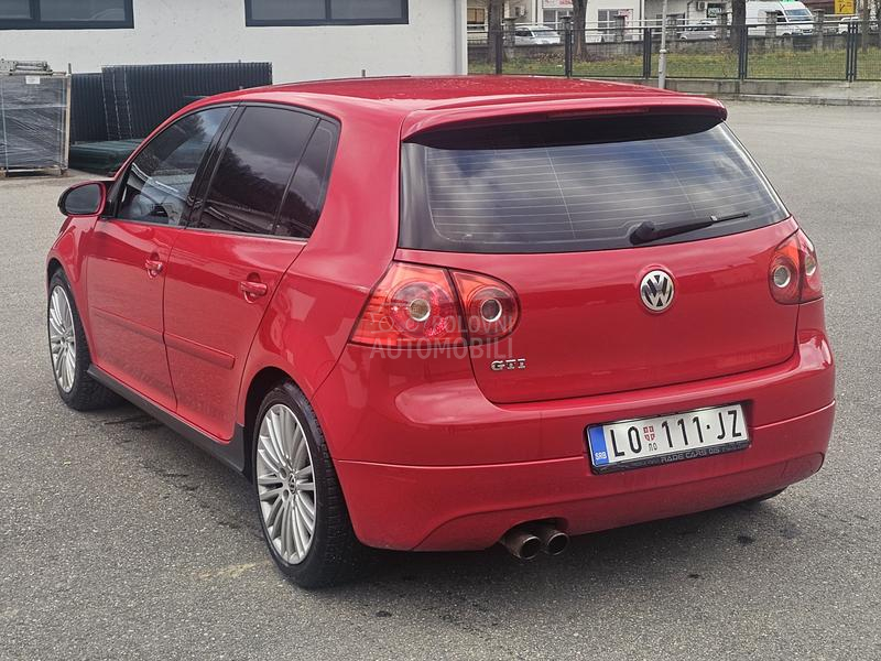 Volkswagen Golf 5 GTI