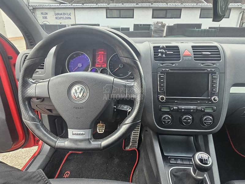 Volkswagen Golf 5 GTI