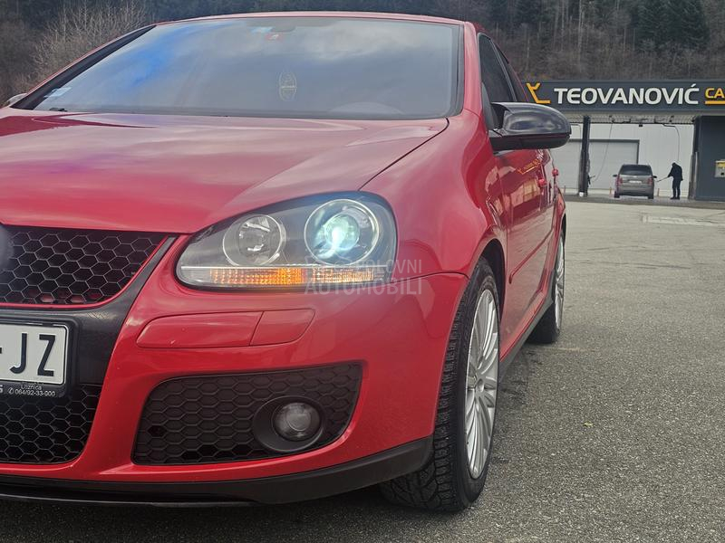 Volkswagen Golf 5 GTI