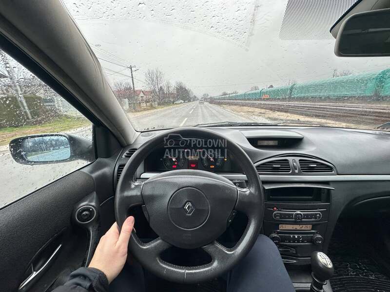 Renault Laguna R e s t a y l i n g