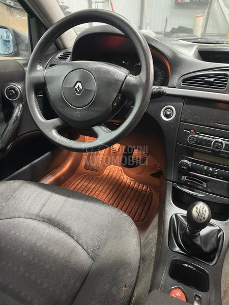Renault Laguna R e s t a y l i n g