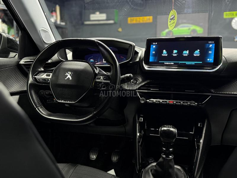 Peugeot 2008 1.2B/ALLURE/VIRTU