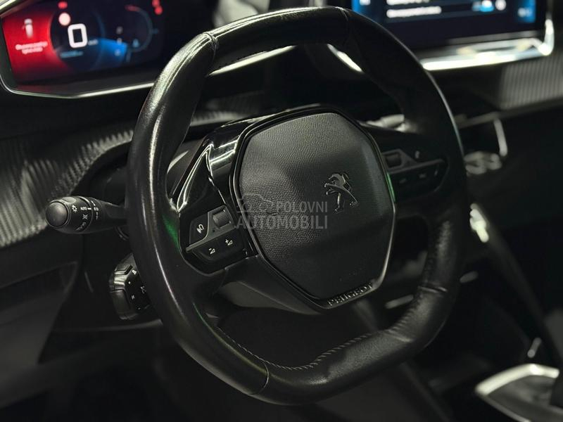 Peugeot 2008 1.2B/ALLURE/VIRTU