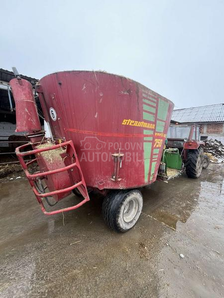 BvL Strautmann verti mix 750