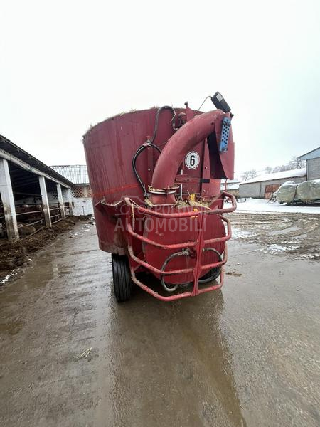 BvL Strautmann verti mix 750