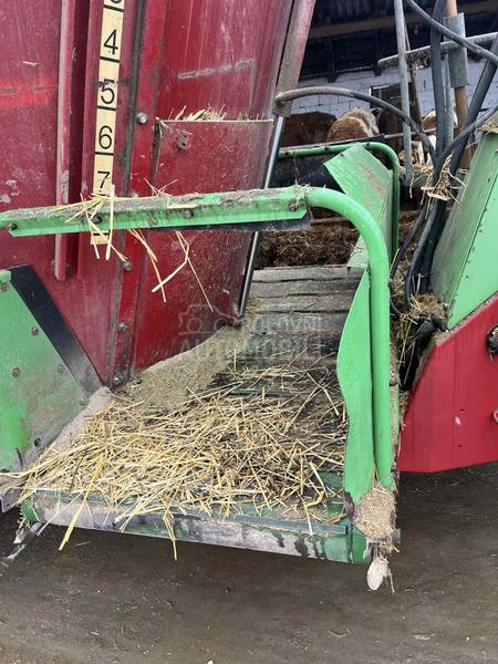 BvL Strautmann verti mix 750