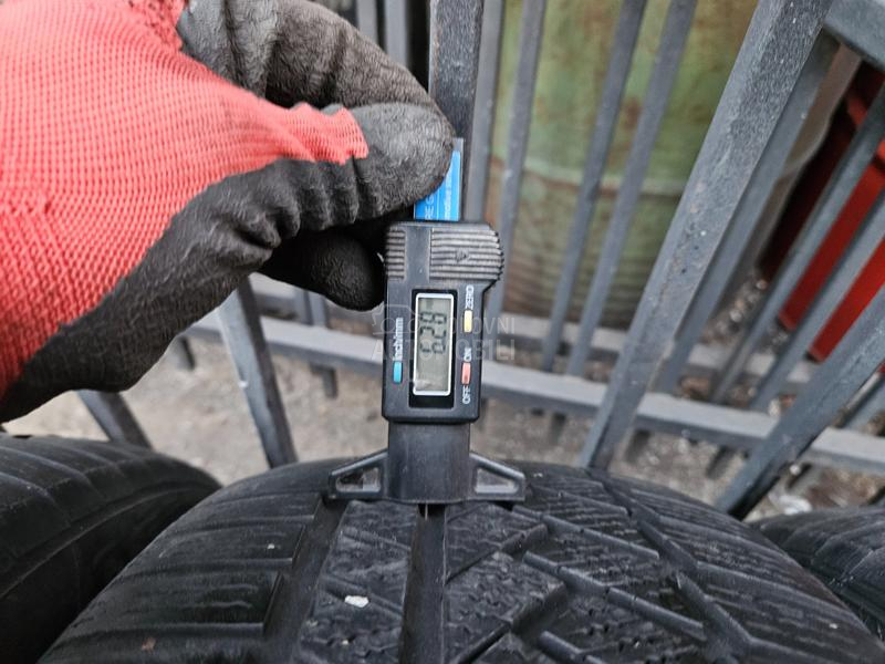 Continental 225/55 R17 Sve sezone