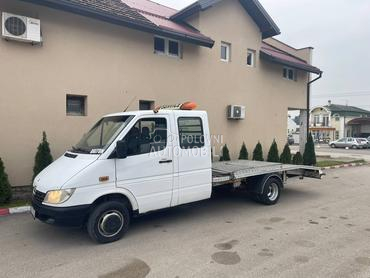 Mercedes Benz sprinter 413