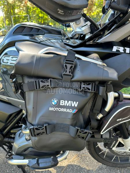 BMW GSA Triple black