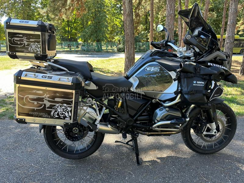 BMW GSA Triple black